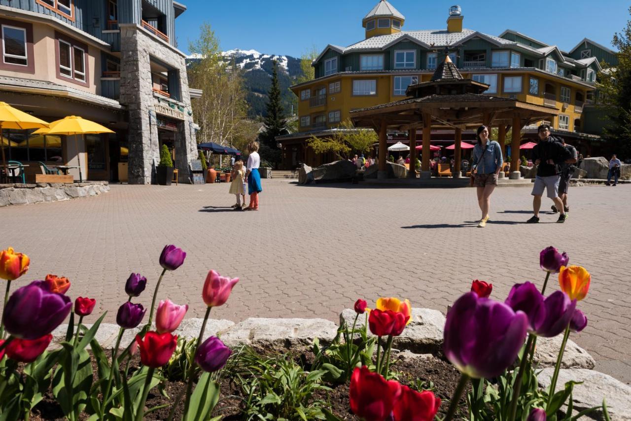 Whistler Town Plaza By Latour Hotels And Resorts Exterior photo